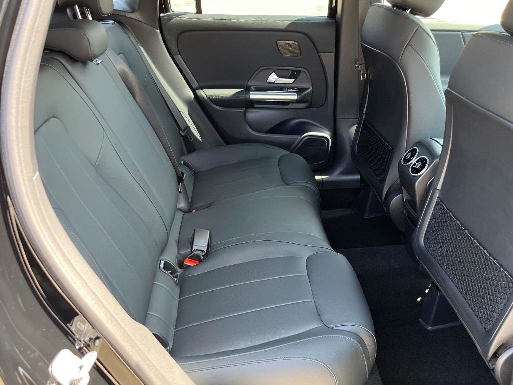 2026 Mercedes Benz GLA 250 photo 18