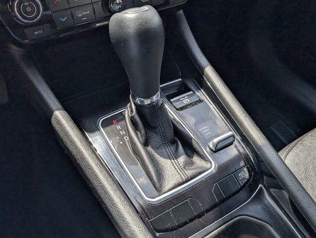 2023 Jeep Compass Limited photo 18