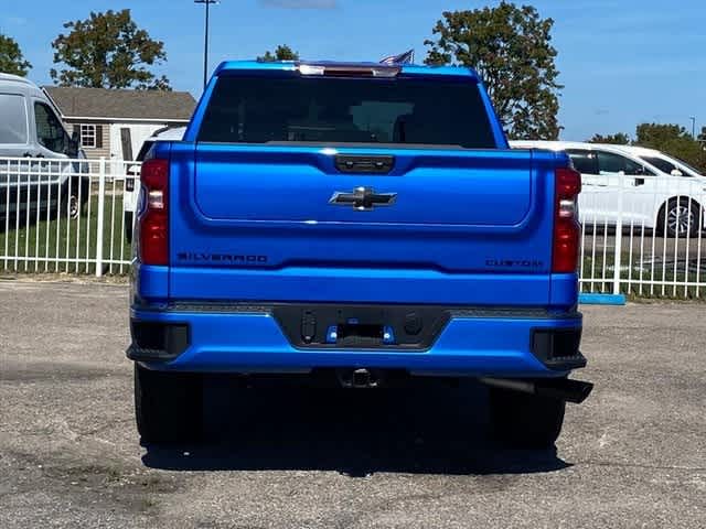 2026 Chevrolet Silverado 1500 Custom photo 4