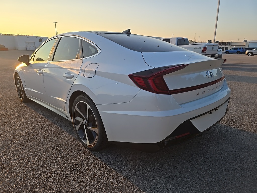 2021 Hyundai Sonata SEL Plus photo 4