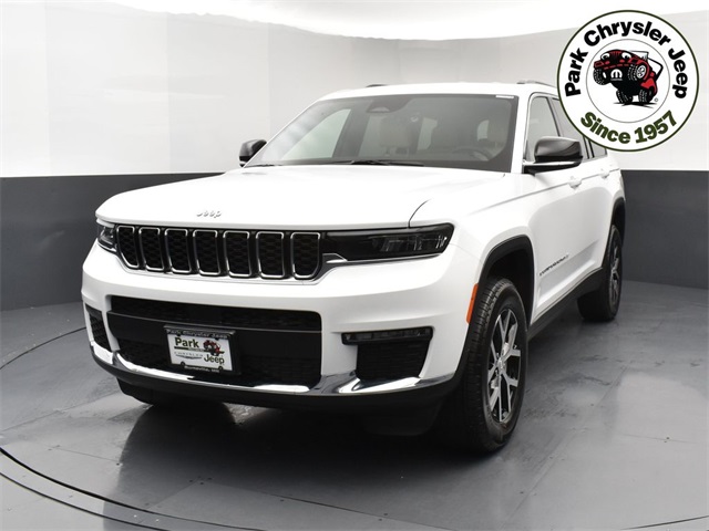 2025 Jeep Grand Cherokee Limited photo 2