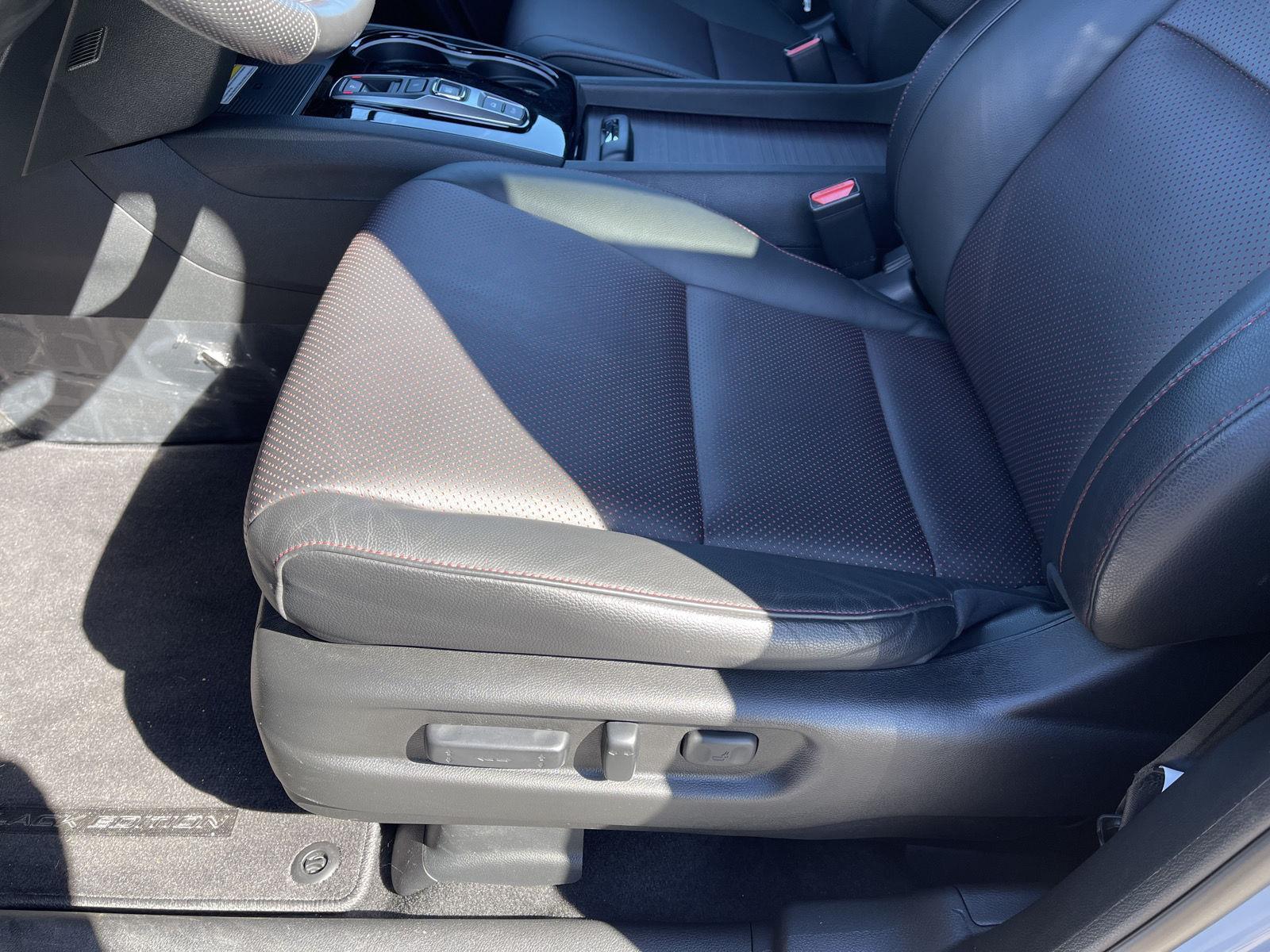 2022 Honda Ridgeline Black Edition photo 3