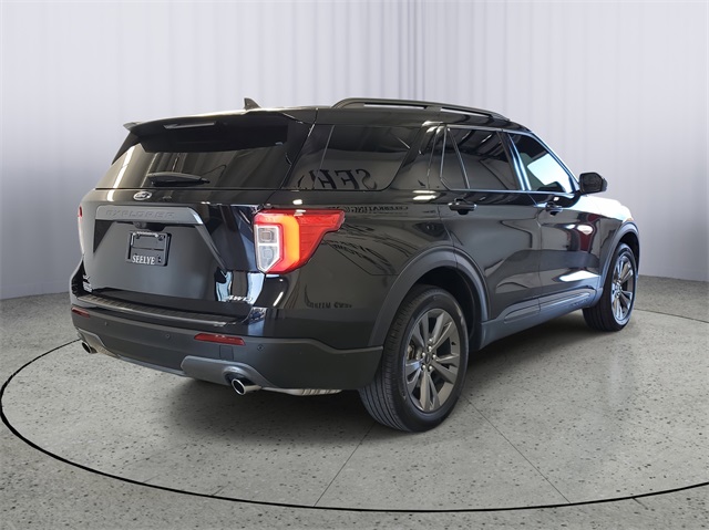 2024 Ford Explorer XLT photo 3