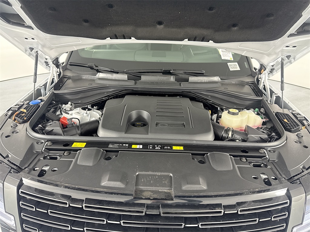 2025 Land Rover Range Rover SE photo 27