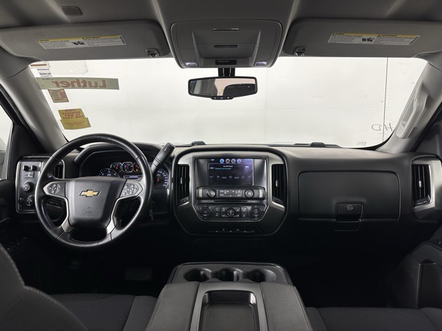 2018 Chevrolet Silverado 1500 LT photo 3