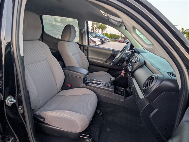 2022 Toyota Tacoma SR photo 15