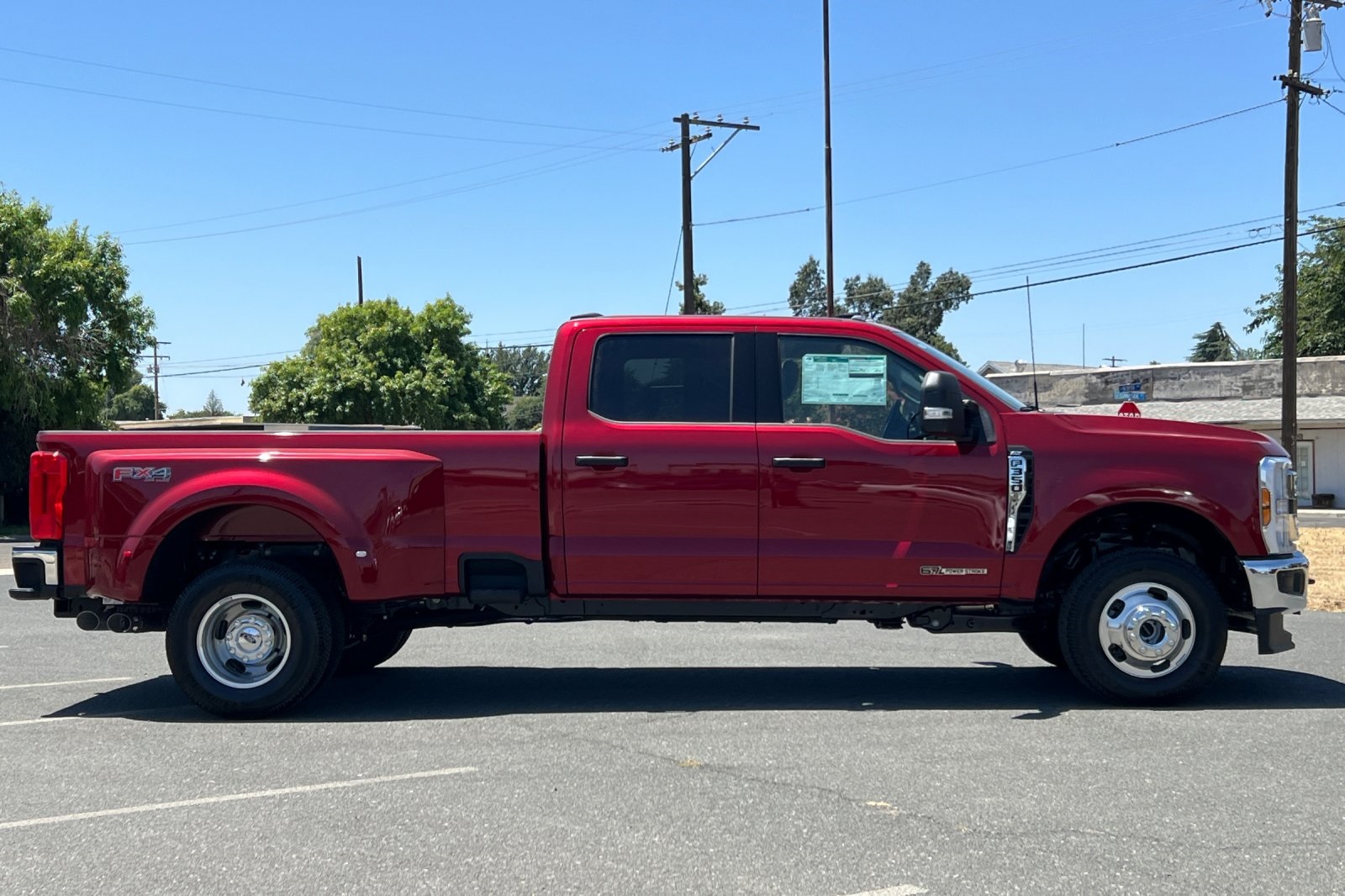 2025 Ford F-350 XLT photo 3