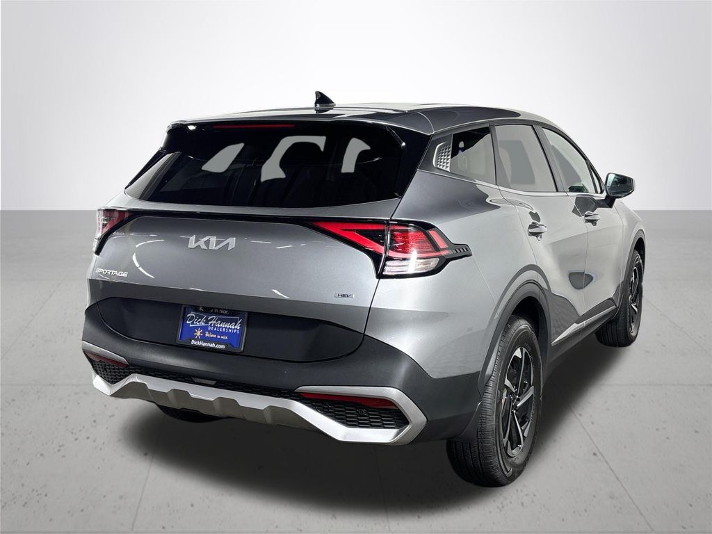 2025 Kia Sportage Hybrid LX photo 3