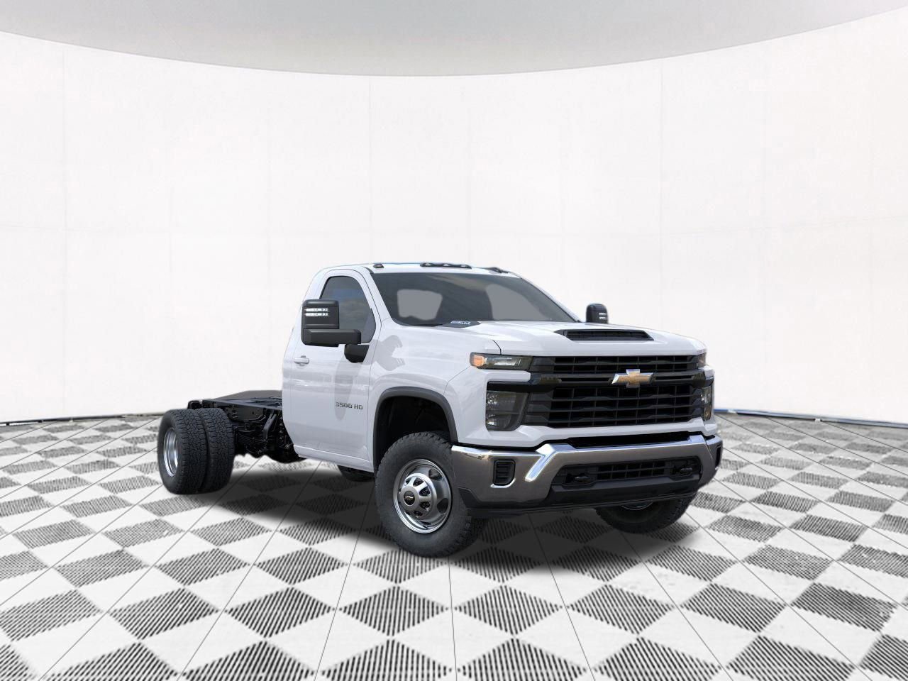 2025 Chevrolet Silverado 3500HD Work Truck photo 3