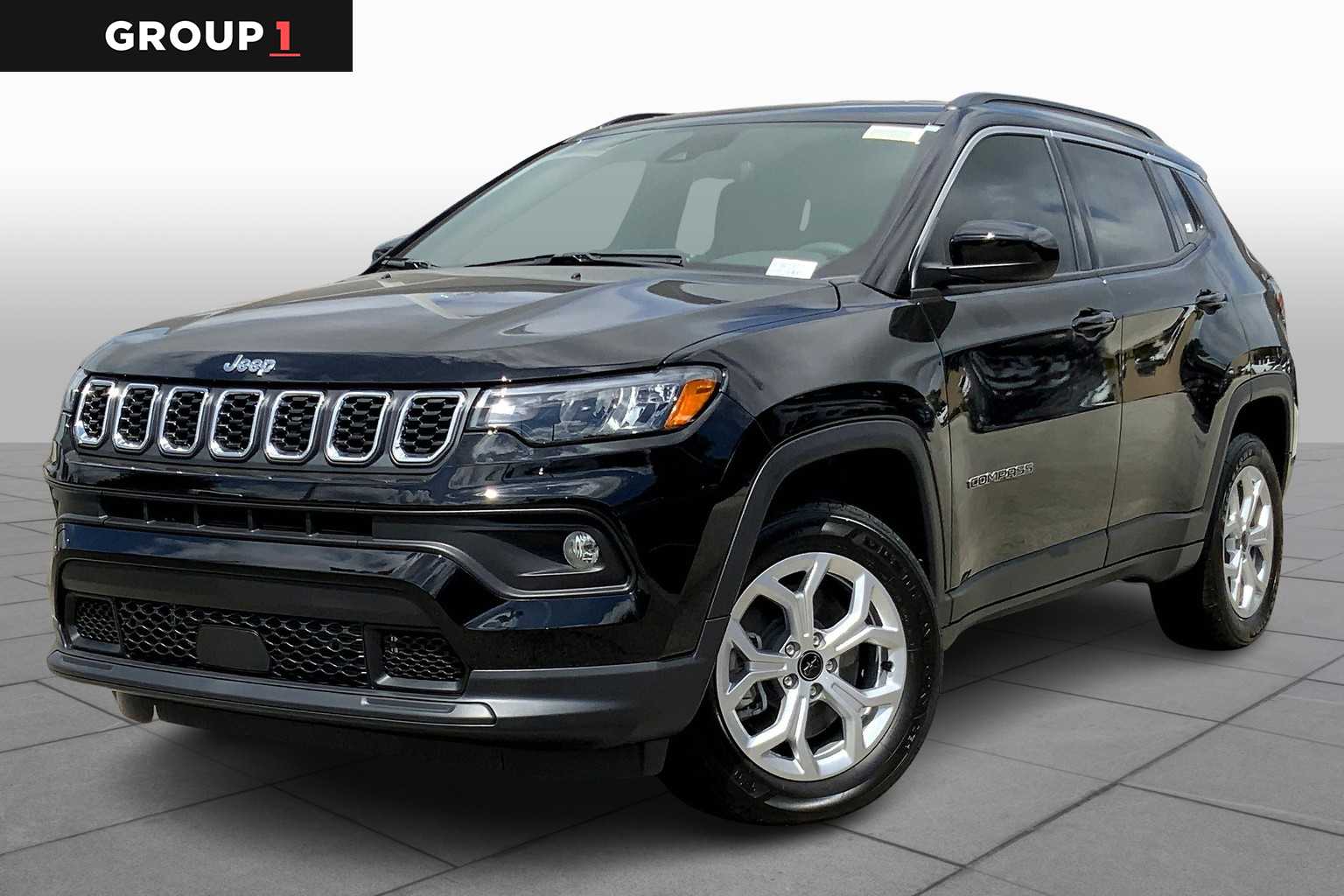 2026 Jeep Compass Latitude photo 3