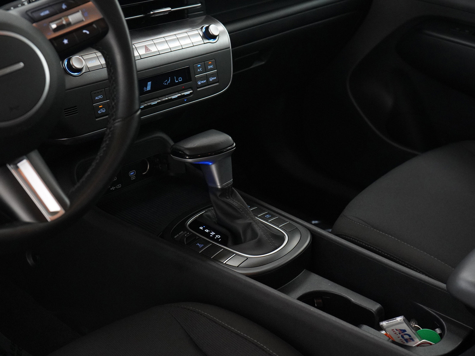 2024 Hyundai Kona SEL photo 19