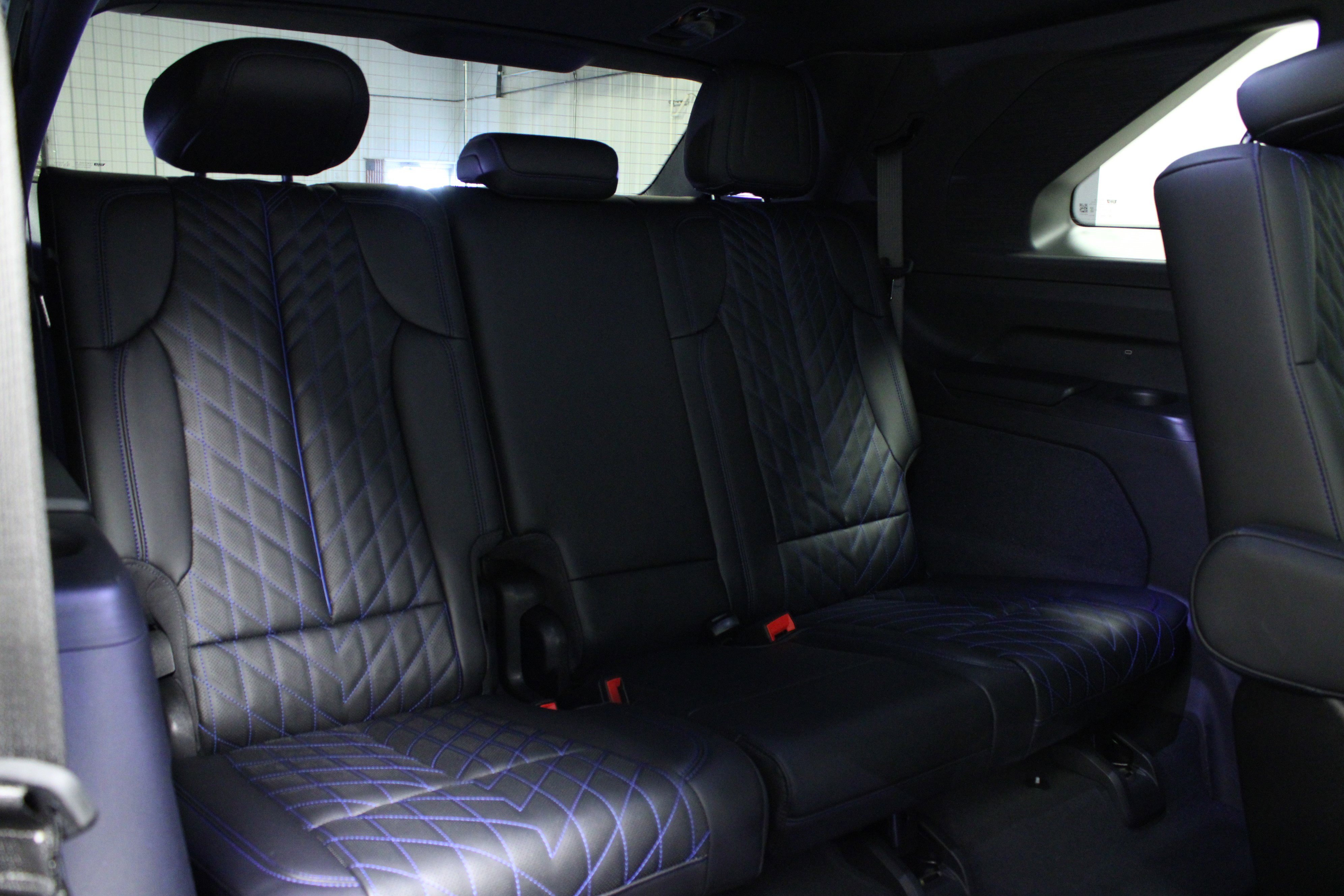 2025 Cadillac Escalade IQ Luxury photo 17