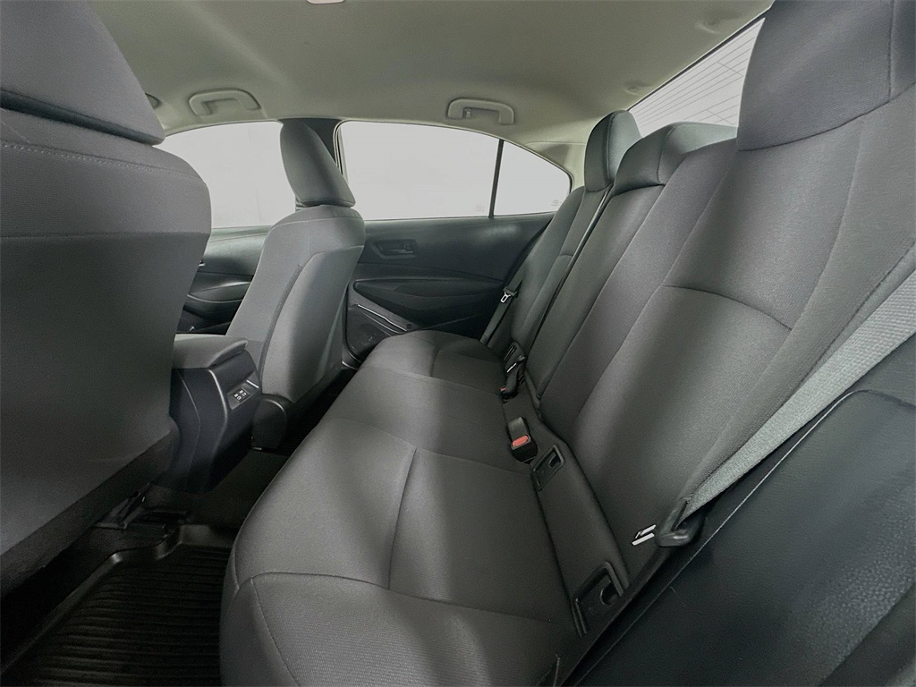 2023 Toyota Corolla LE photo 24