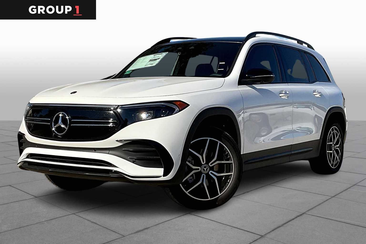 2023 Mercedes-Benz EQB Base's photo