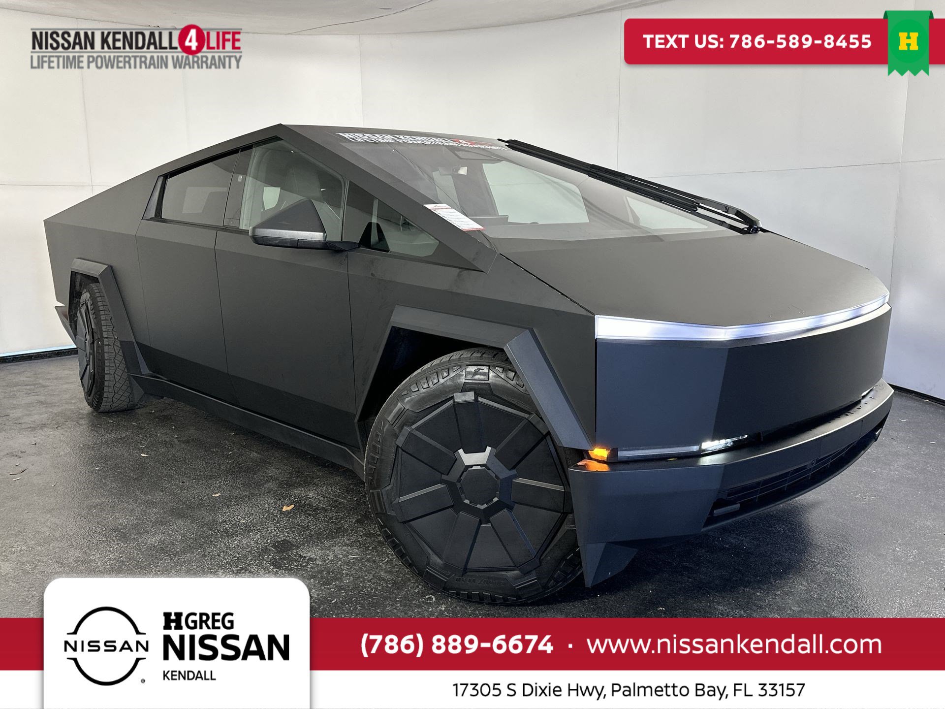 2024 Tesla Cybertruck Base's photo