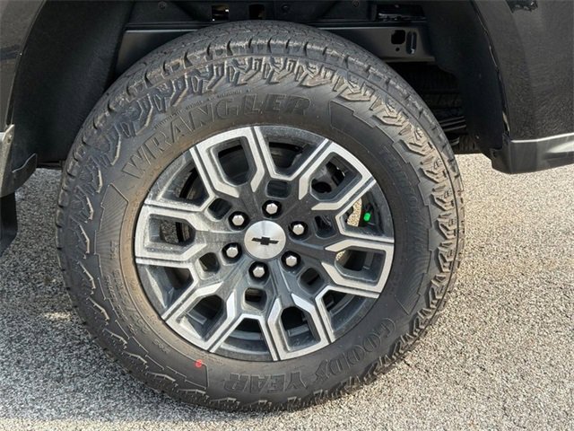 2026 Chevrolet Colorado Z71 photo 4