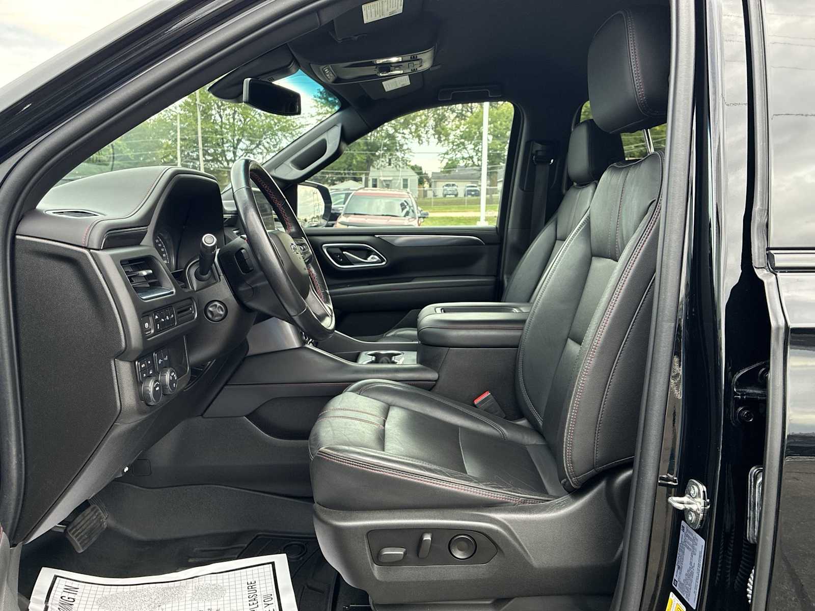 2021 Chevrolet Tahoe RST photo 16