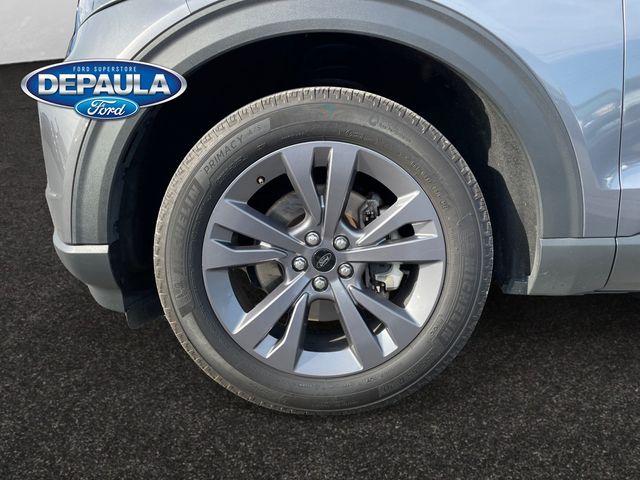 2021 Ford Explorer XLT photo 13