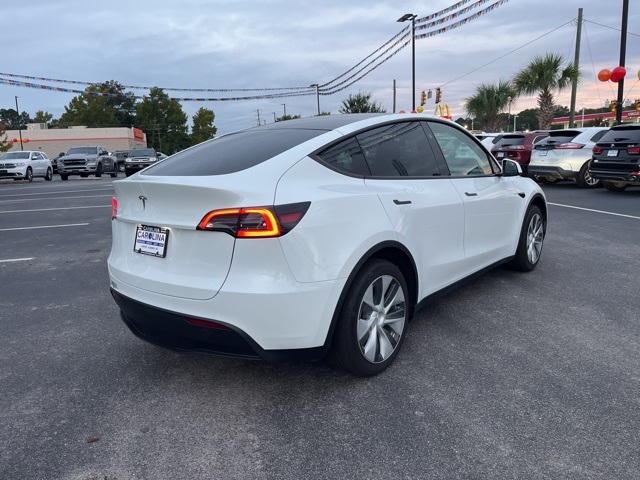 2024 Tesla Model Y Standard Range photo 3