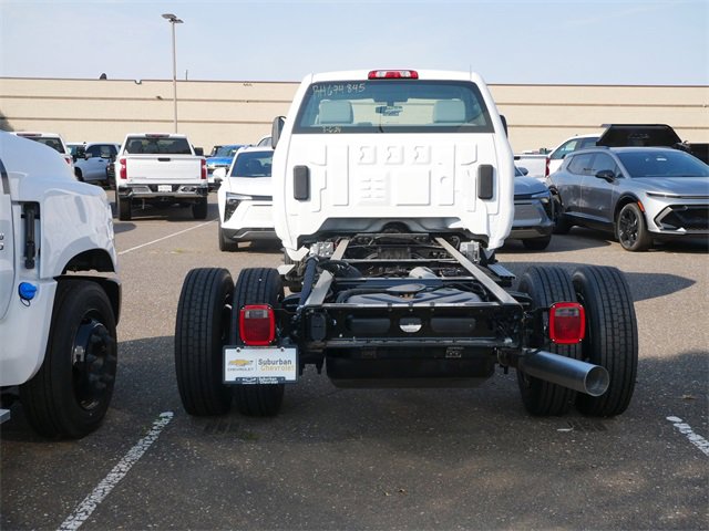2024 Chevrolet Silverado 5500HD Work Truck photo 4