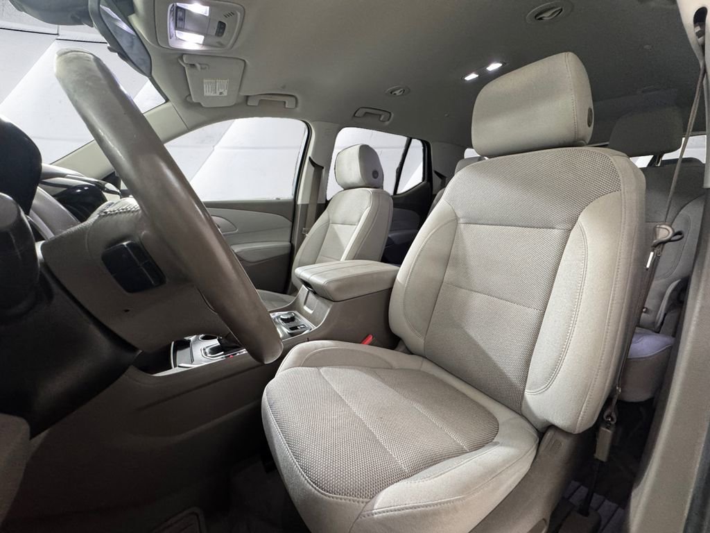 2020 Chevrolet Traverse Cloth photo 8