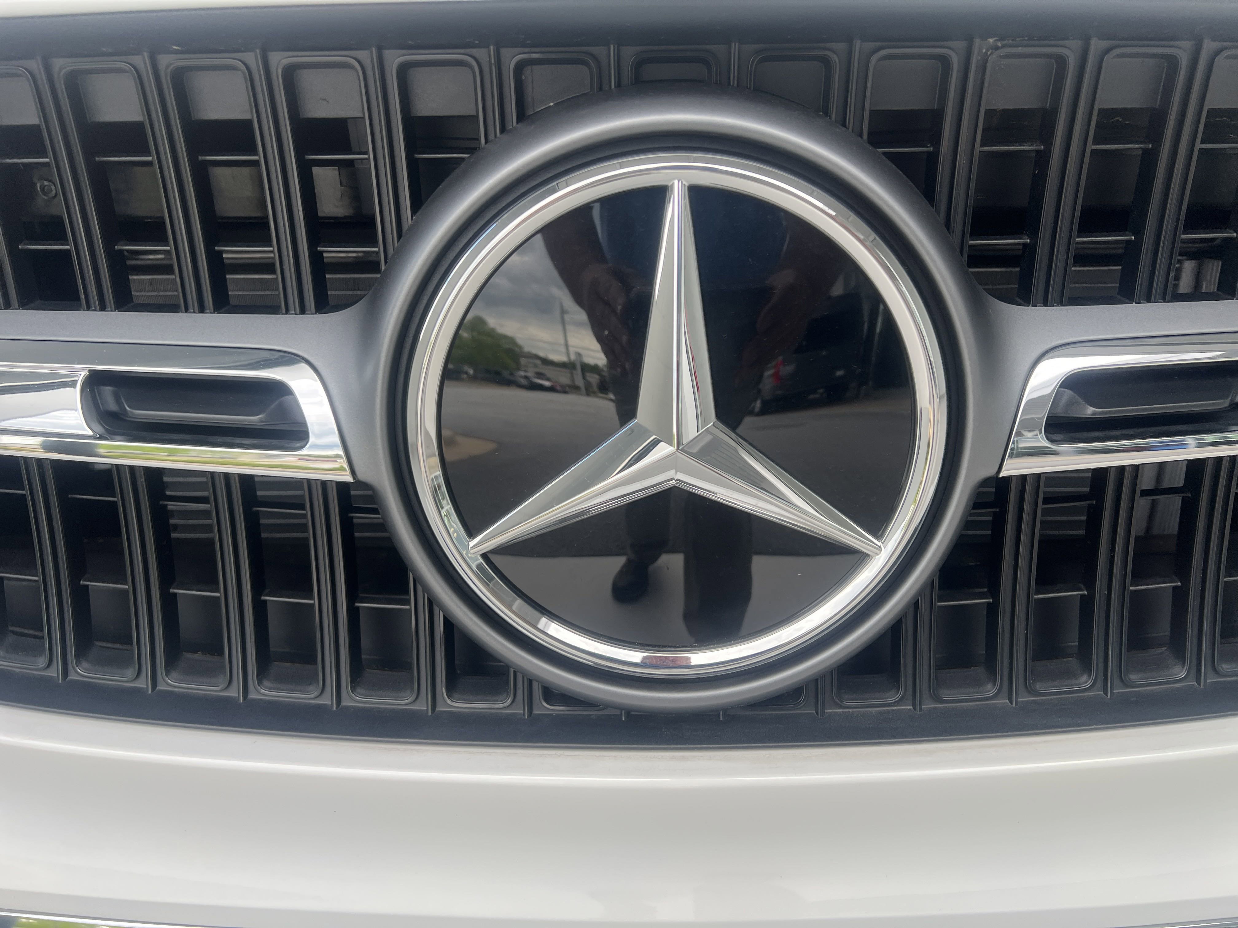 2025 Mercedes Benz GLA 250 photo 2