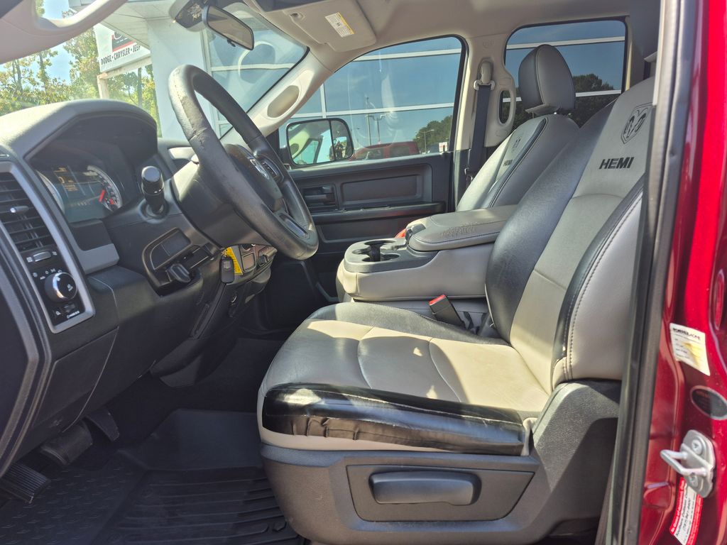 2017 Ram 1500 Express photo 2