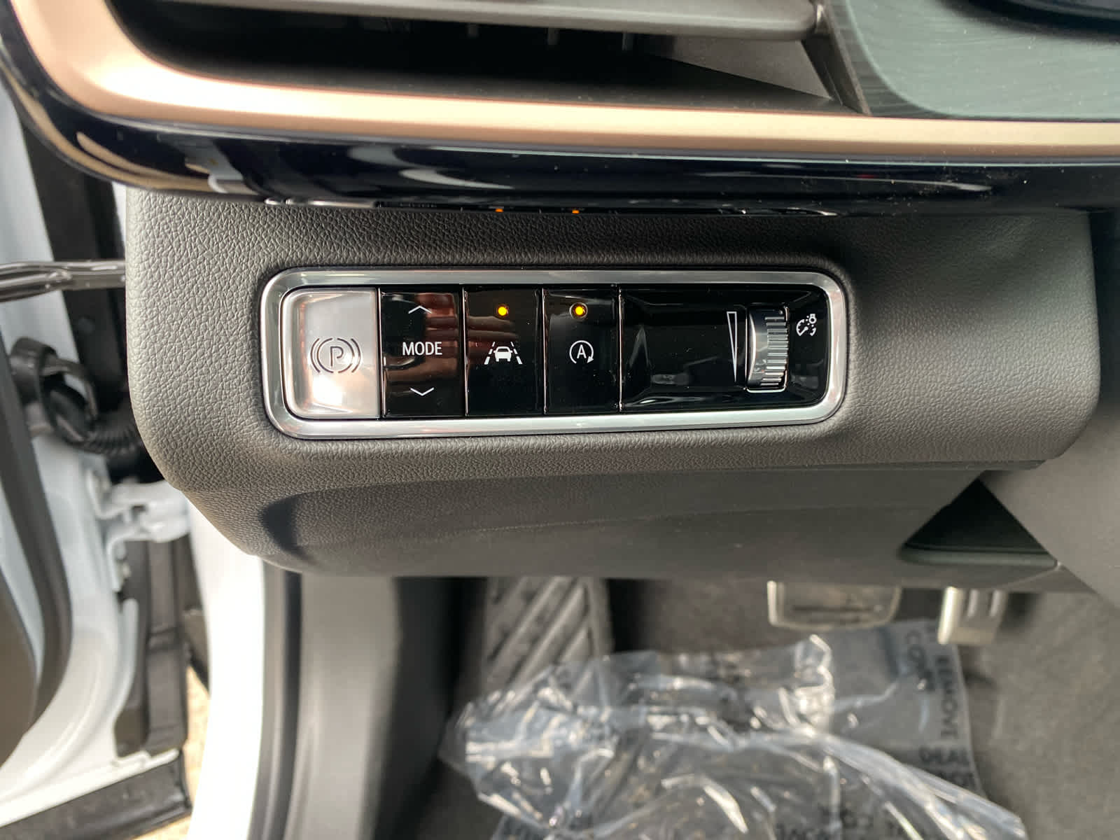 2025 Buick Envision Sport Touring photo 16