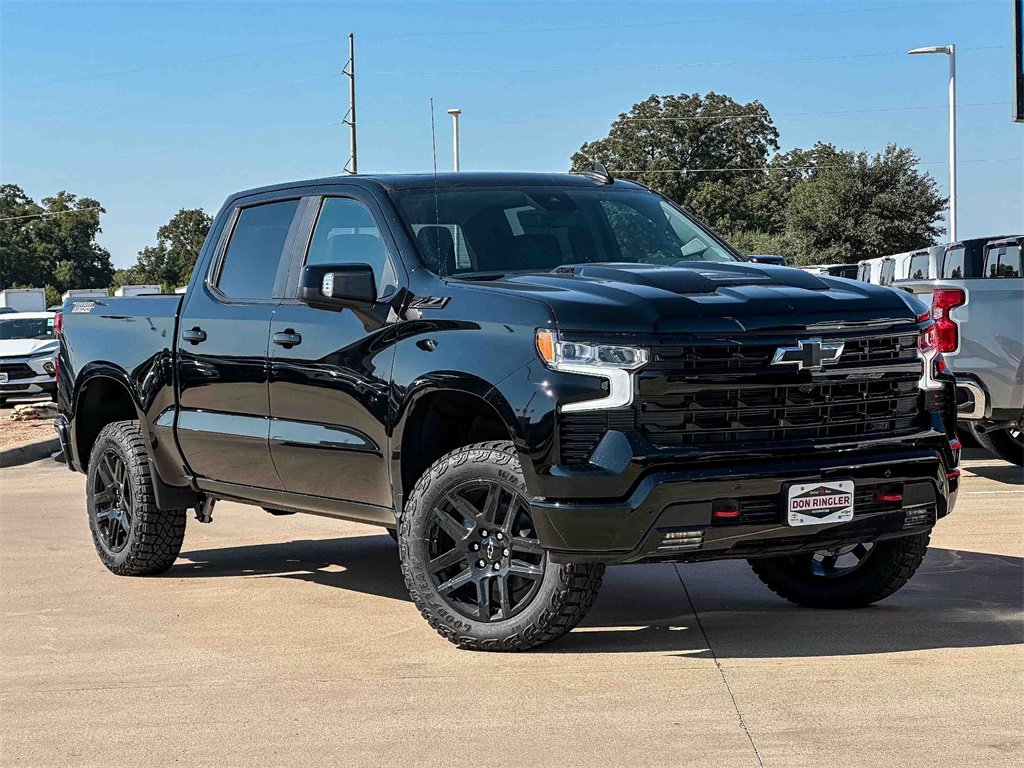 2026 Chevrolet Silverado 1500 LT Trail Boss photo 2