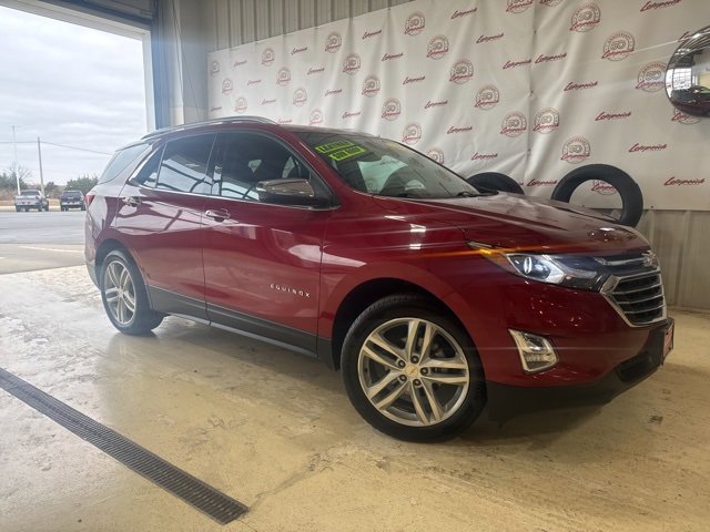 Used 2018 Chevrolet Equinox Premier with VIN 2GNAXVEV5J6227119 for sale in Kansas City