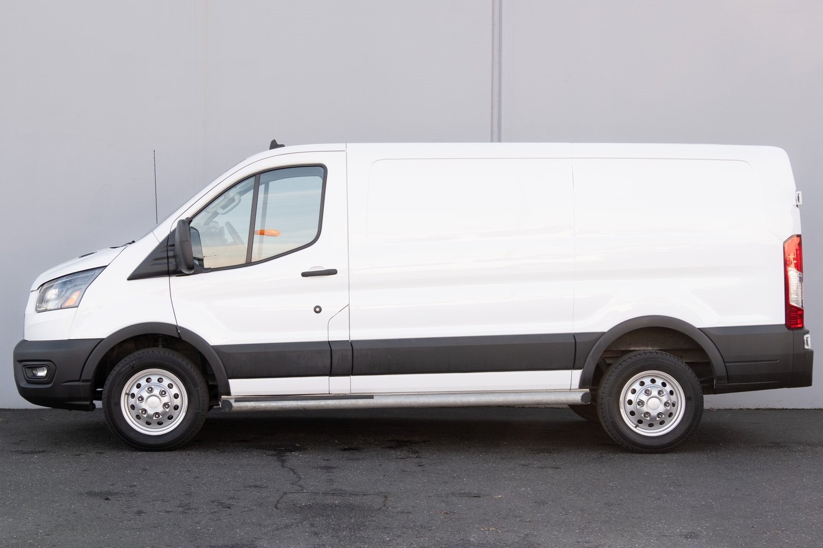 2023 Ford Transit Cargo Van photo 7