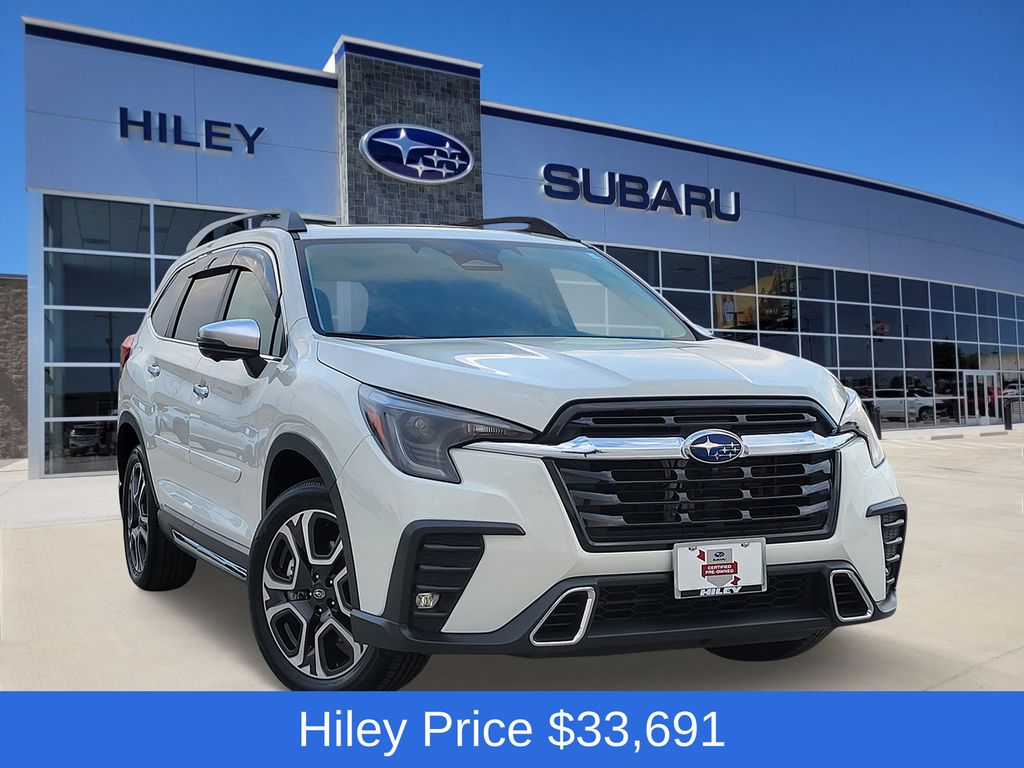 2023 Subaru Ascent Touring's photo