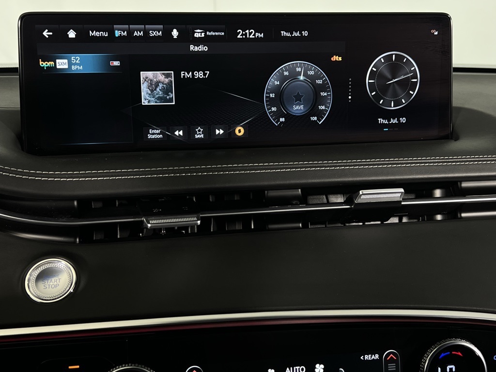 2024 Genesis GV70 3.5T Sport Advanced photo 13