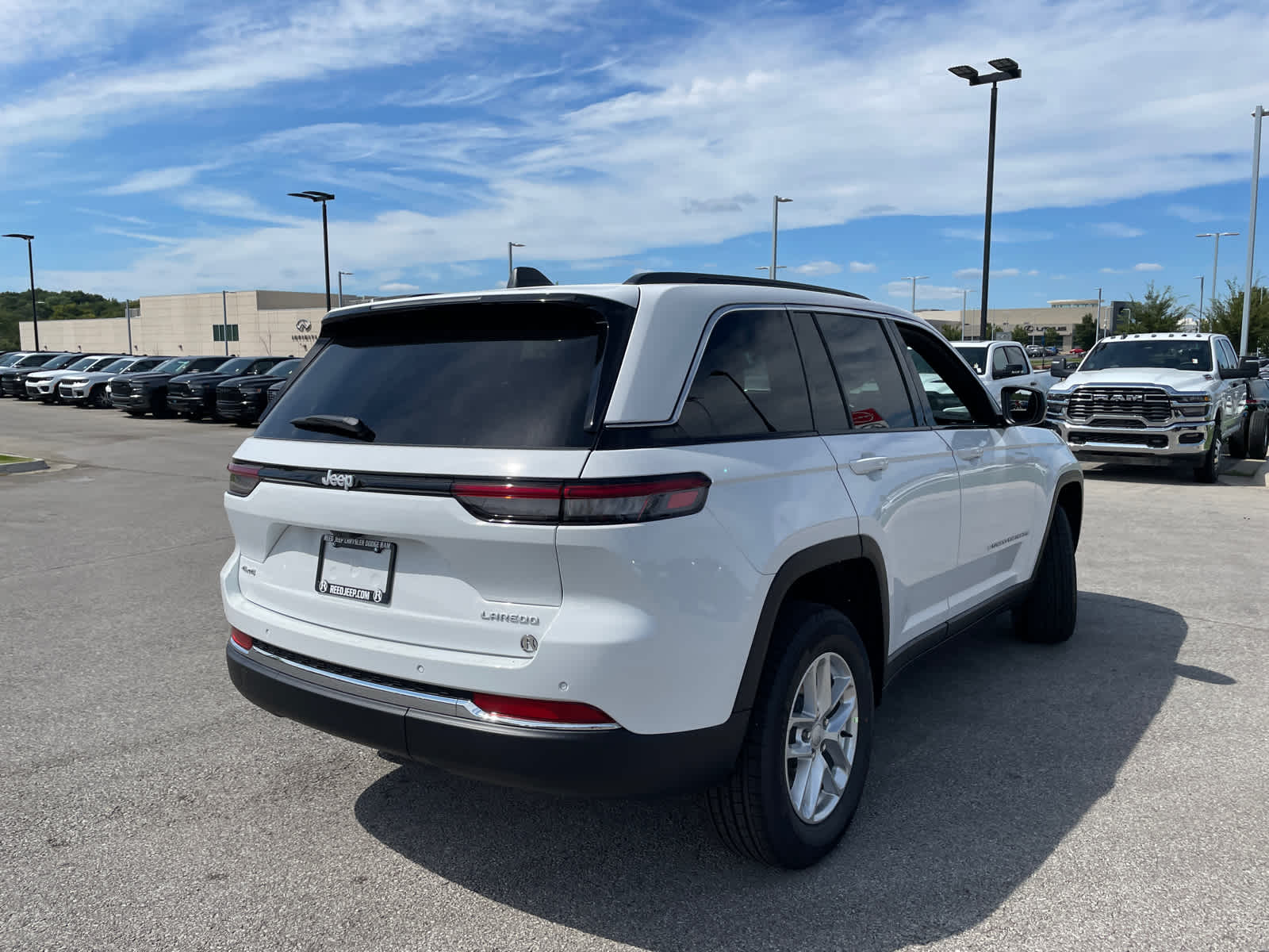 2025 Jeep Grand Cherokee Laredo X photo 7
