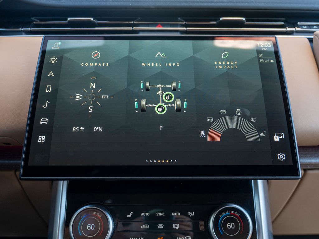 2023 Land Rover Range Rover SE photo 21