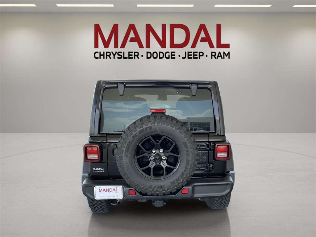 2025 Jeep Wrangler Willys photo 8