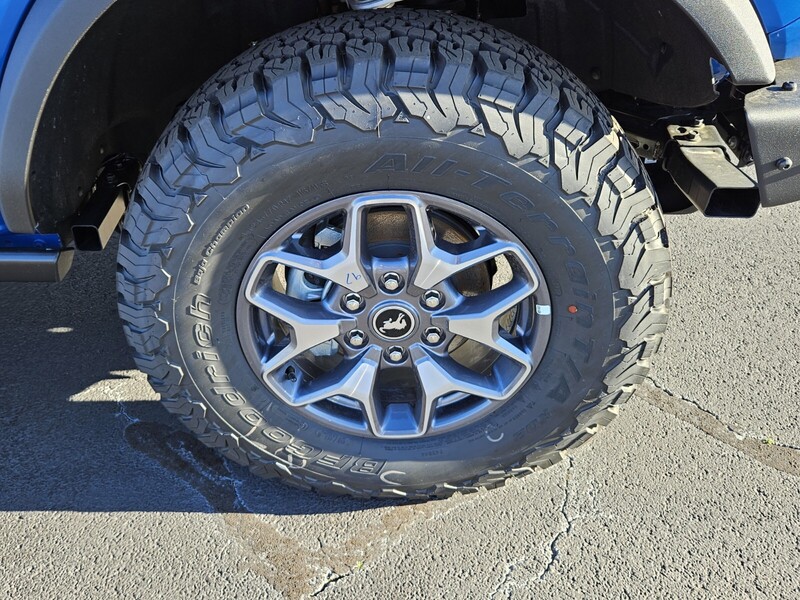 2024 Ford Bronco Badlands photo 13