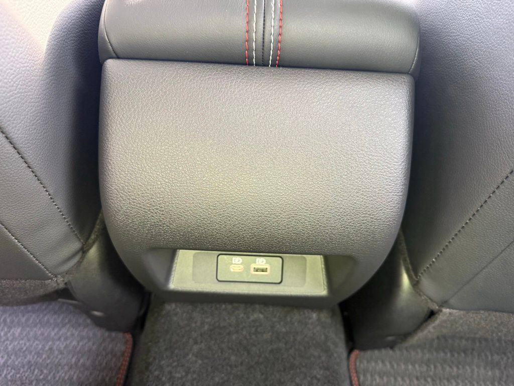 2025 Nissan Altima SR photo 22