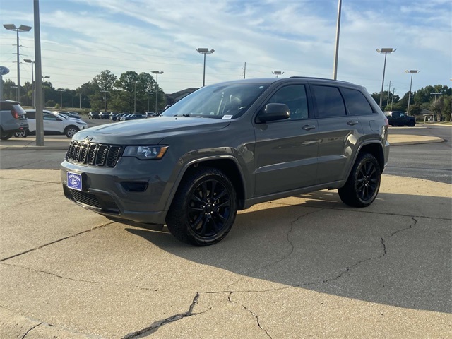 2019 Jeep Grand Cherokee Altitude photo 3