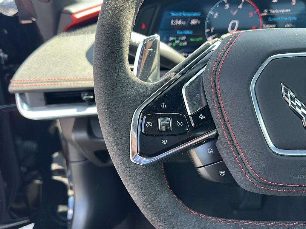 2025 Chevrolet Corvette Stingray 2LT photo 6
