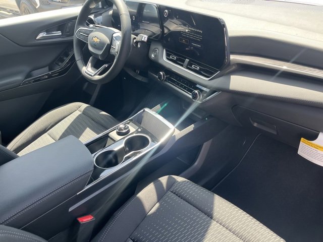 2026 Chevrolet Equinox LT photo 16