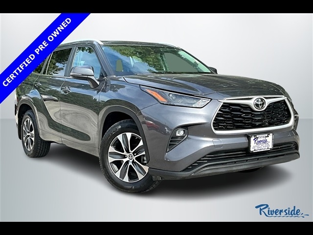 2023 Toyota Highlander XLE's photo