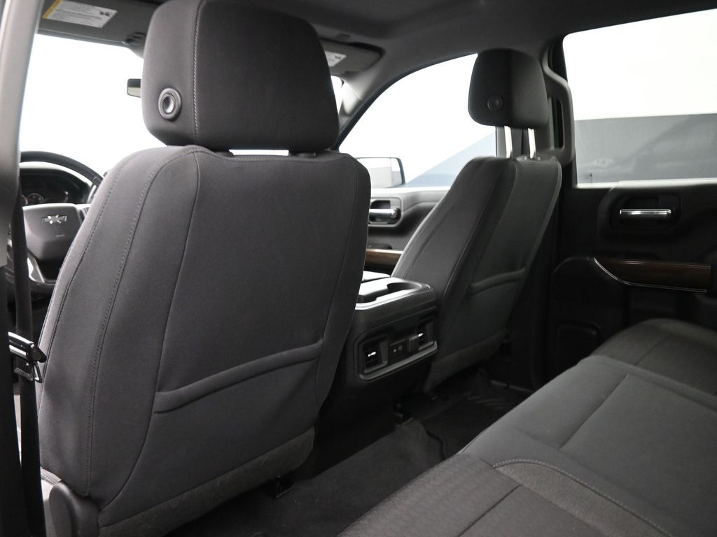 2019 Chevrolet Silverado 1500 RST photo 3