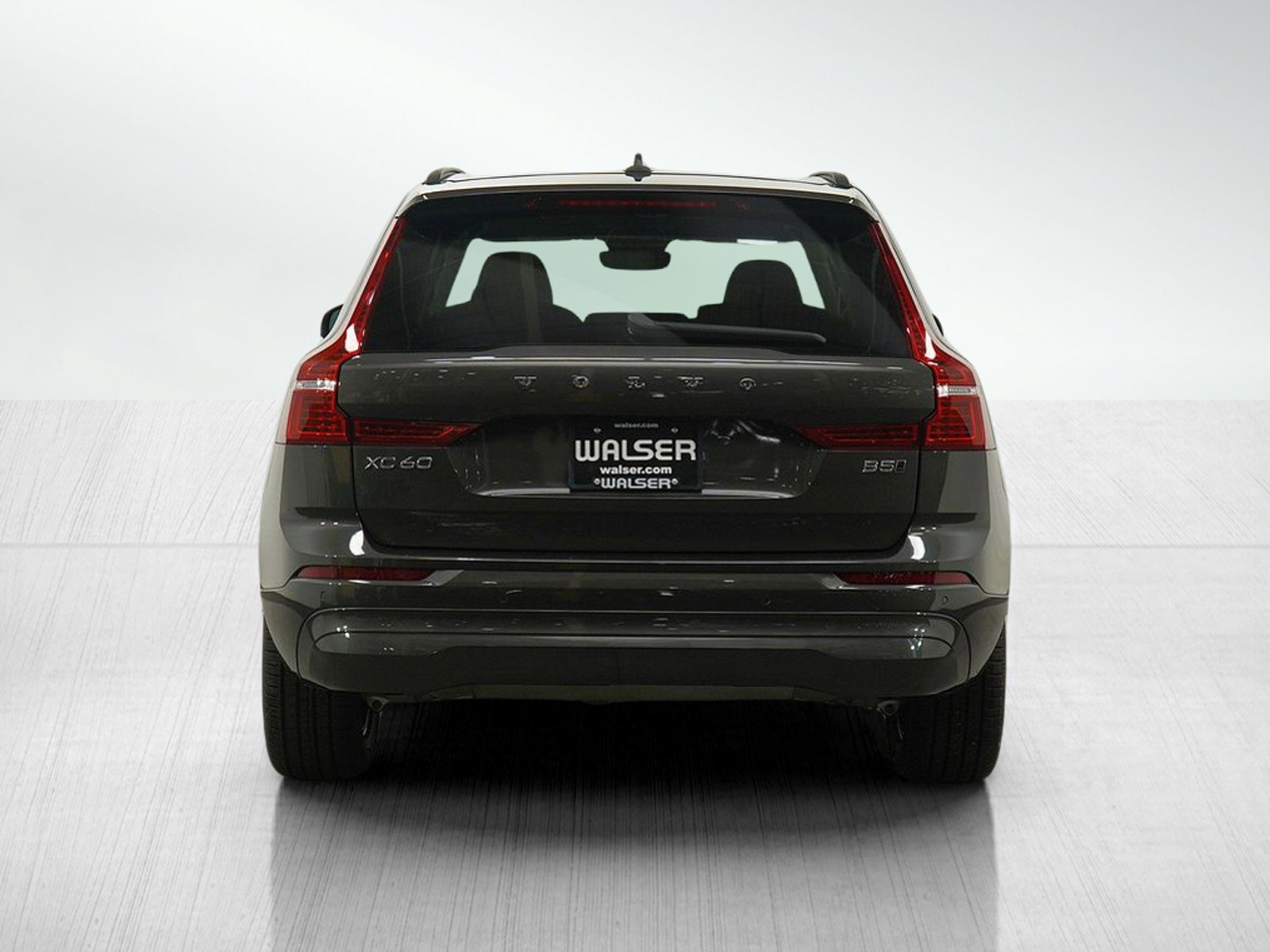 2023 Volvo XC60 B5 Core photo 4