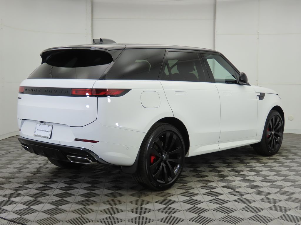 2025 Land Rover Range Rover Sport SE photo 2