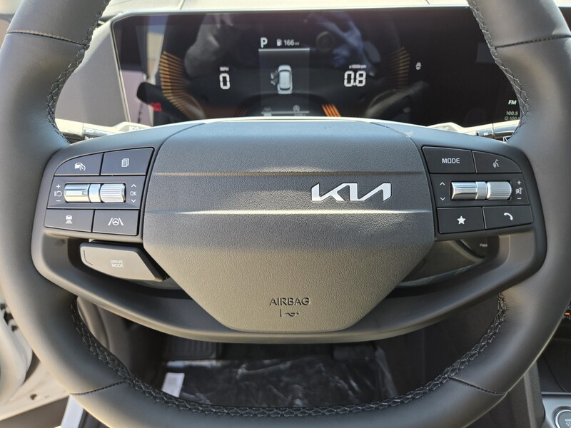 2026 Kia Sportage EX photo 13