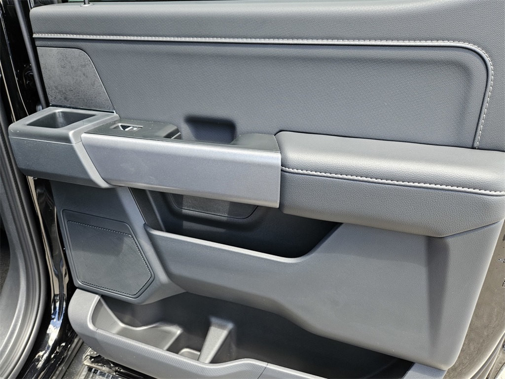 2025 Ford F-150 XLT photo 27