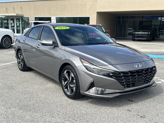 2023 Hyundai Elantra Hybrid Limited photo 4