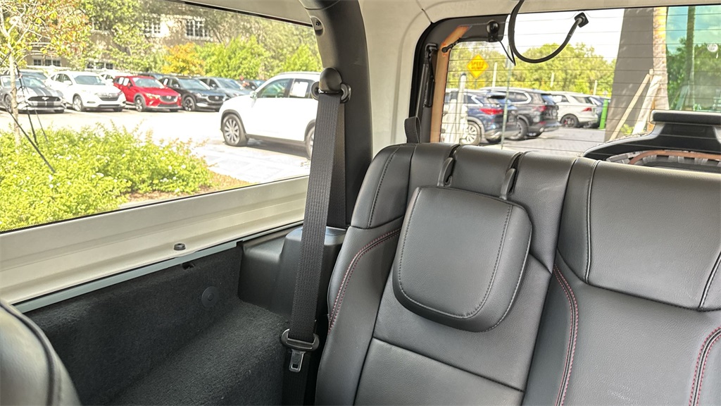 2023 Jeep Wrangler Two-Door Rubicon photo 16