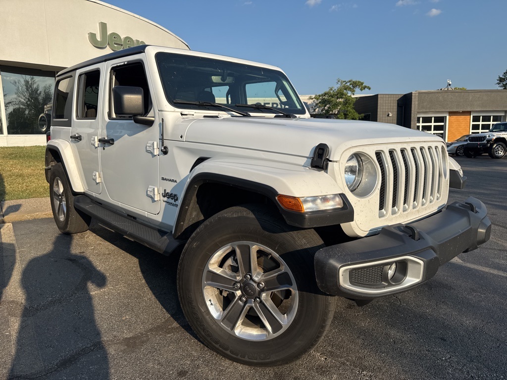 2022 Jeep Wrangler Unlimited Sahara photo 13
